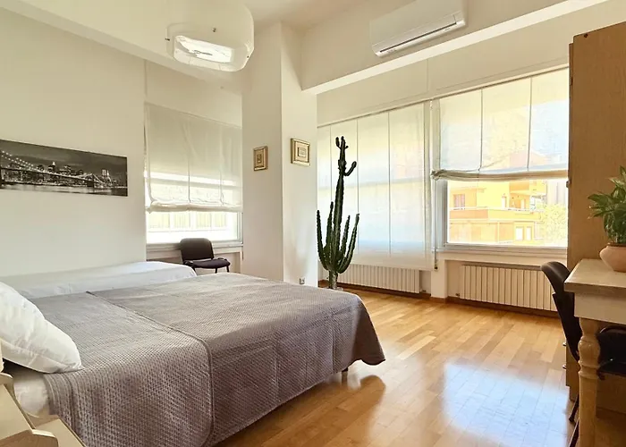 Se161 - Senigallia, Bilocale In Centro, Con Vista Mare E Rotonda *